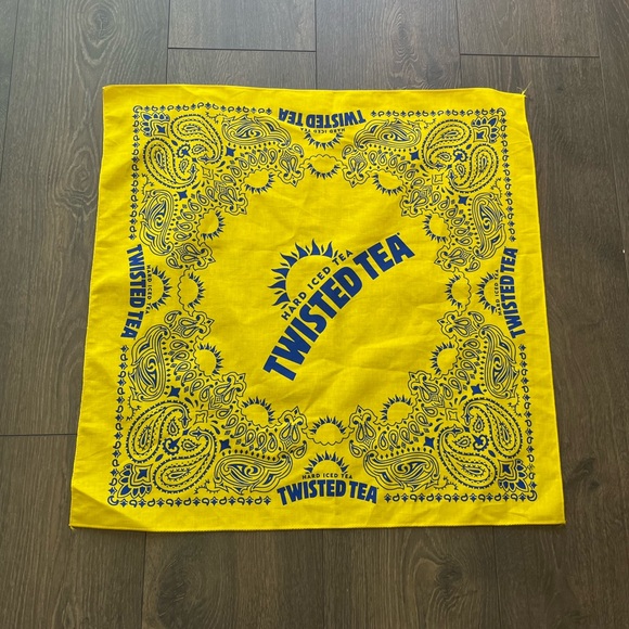 Other - NWOT Twisted Tea Bandana